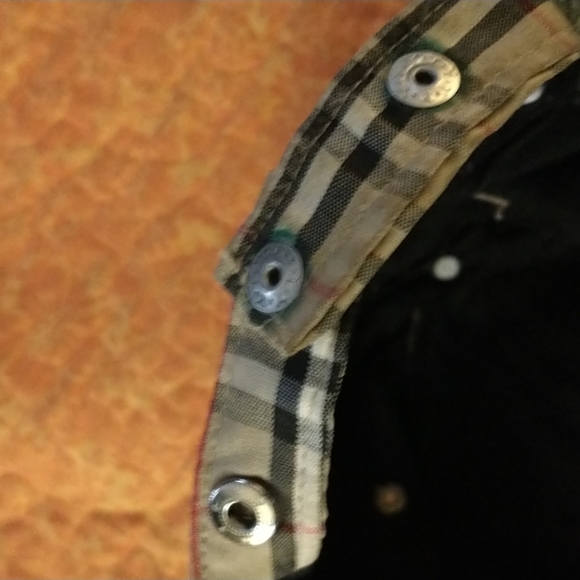 AUTHENTIC  Burberry Cap/ Free Bonus Leggings. - Picture 7 of 16